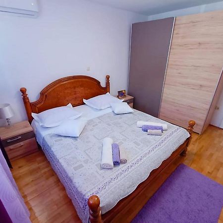 אומיס Apartment Glavaric מראה חיצוני תמונה