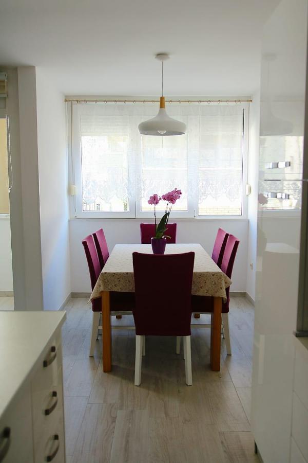 אומיס Apartment Glavaric מראה חיצוני תמונה