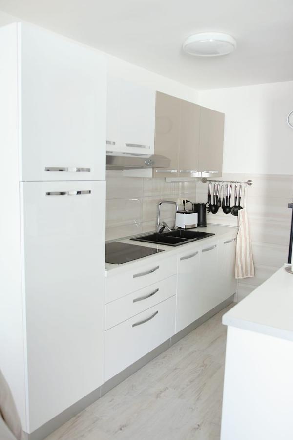 אומיס Apartment Glavaric מראה חיצוני תמונה