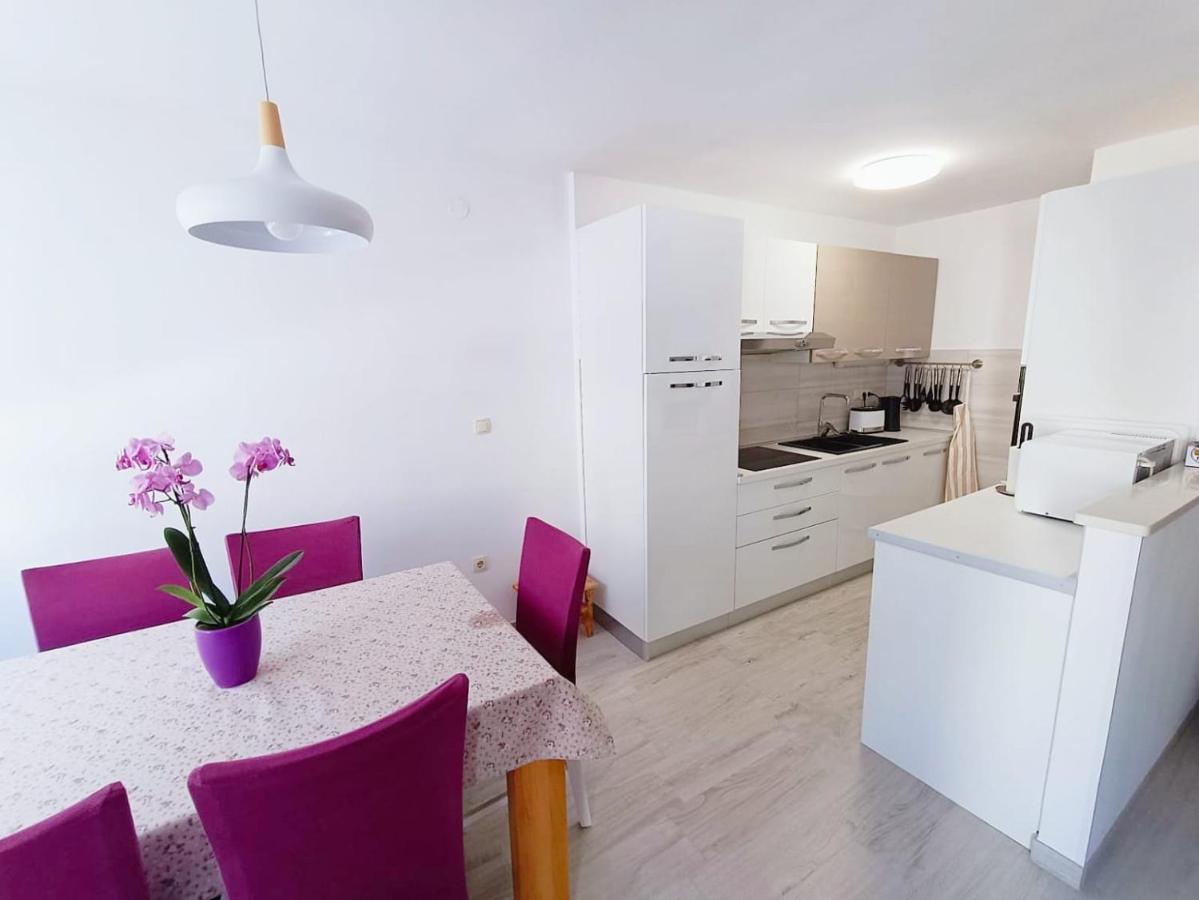 אומיס Apartment Glavaric מראה חיצוני תמונה