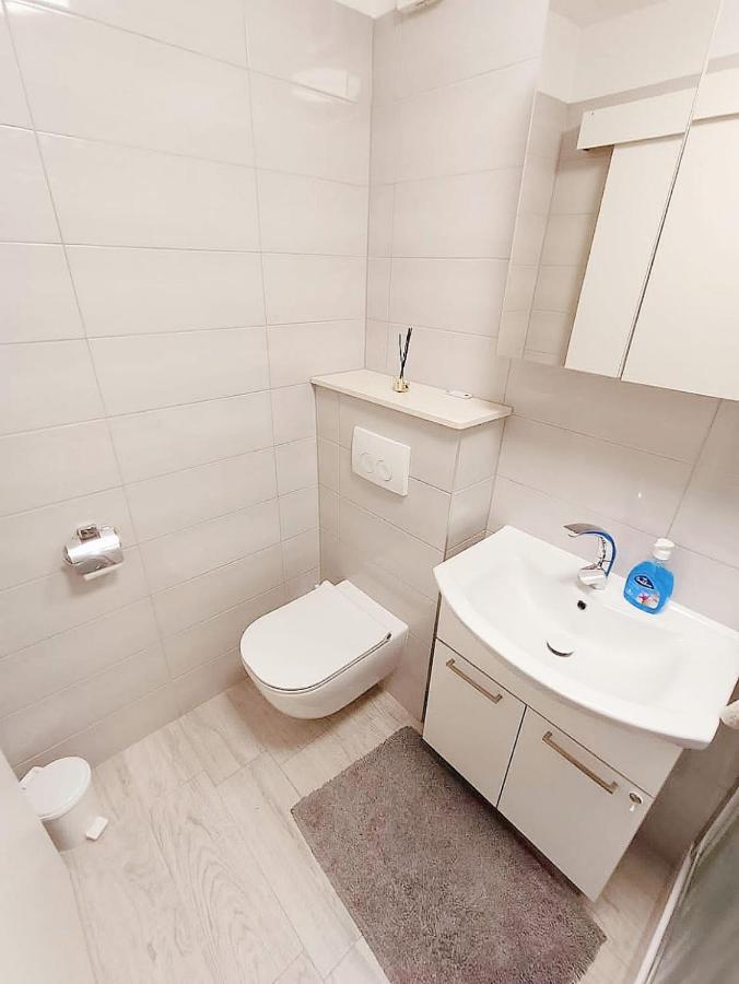 אומיס Apartment Glavaric מראה חיצוני תמונה